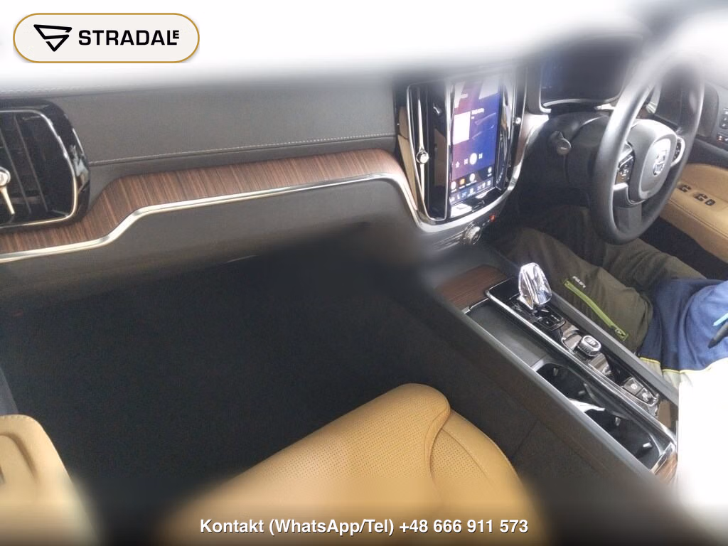 VOLVO V60 ULTRA B4, miniaturka 4
