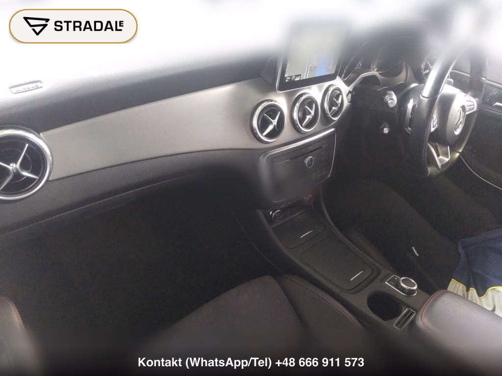 MERCEDES BENZ GLA-CLASS GLA180 SPORTS, miniaturka 4
