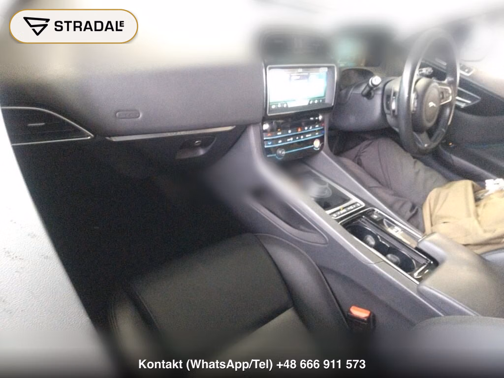 JAGUAR F-PACE 4WD, miniaturka 4