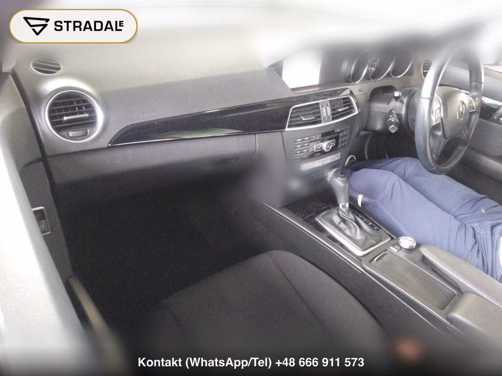 MERCEDES BENZ C-CLASS 4D C200 BLUEEFFICIENCY, miniaturka 4