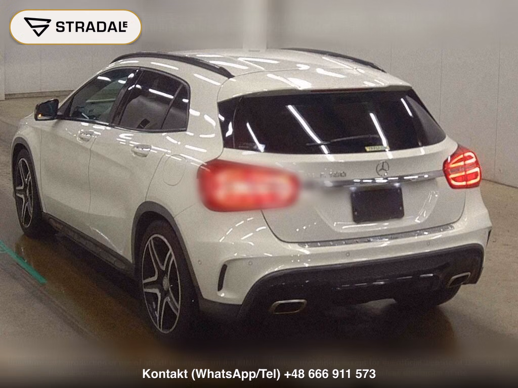 MERCEDES BENZ GLA-CLASS GLA180 SPORTS WHITE &amp; BLACK EDITION, miniaturka 3