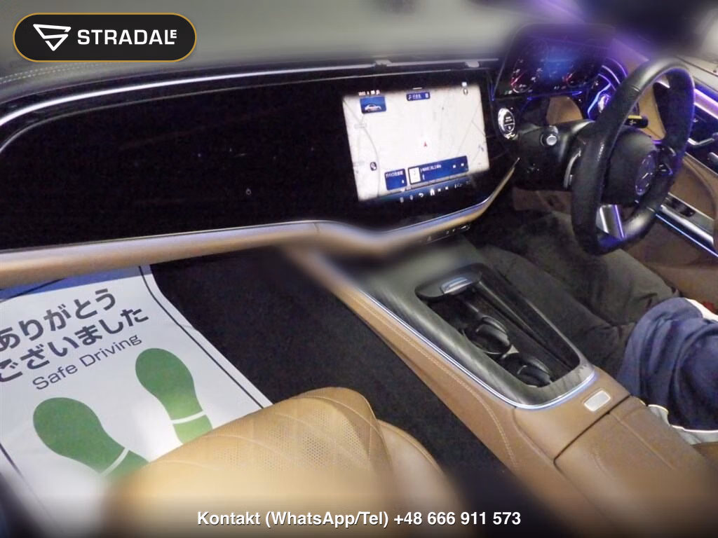 MERCEDES BENZ E-CLASS 4D E200 AVANTGARDE ISG MODEL, miniaturka 4