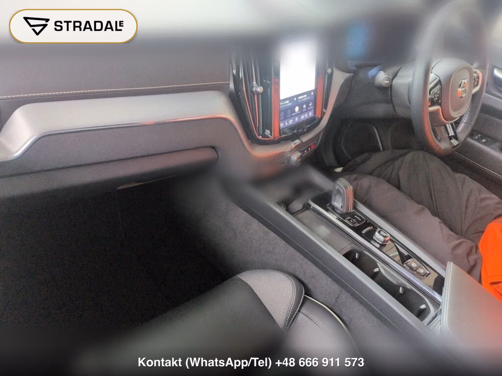 VOLVO XC60 4WD B6 AWD R-DESIGN AIR SUSPENSION EQUIPPED, miniaturka 4