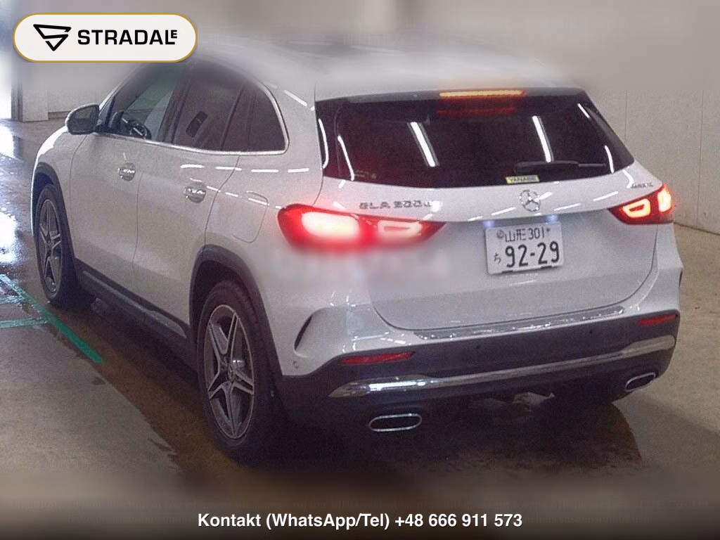 MERCEDES BENZ GLA-CLASS 4WD GLA200D 4MATIC AMG LINE, miniaturka 3