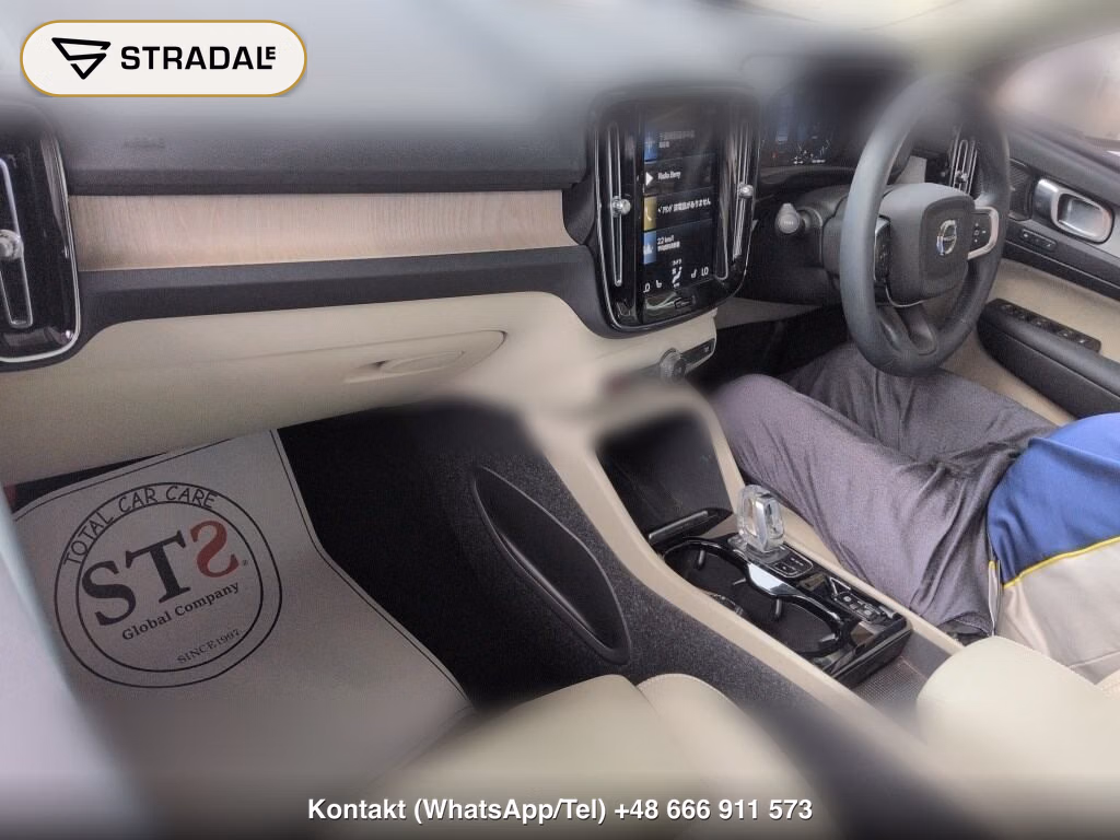 VOLVO XC40 RECHARGE PLUG-IN HYBRID T5 INSCRIPTION, miniaturka 4