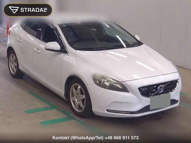 VOLVO V40 T4 SE 2015, samochód z aukcji Japonii