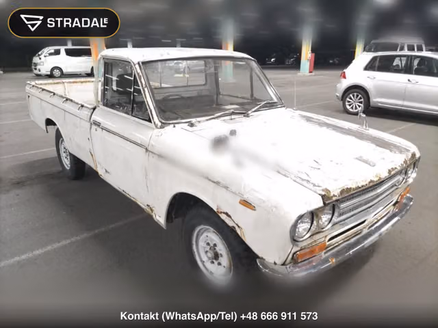 NISSAN DATSUN 2D 1970, samochód z aukcji Japonii