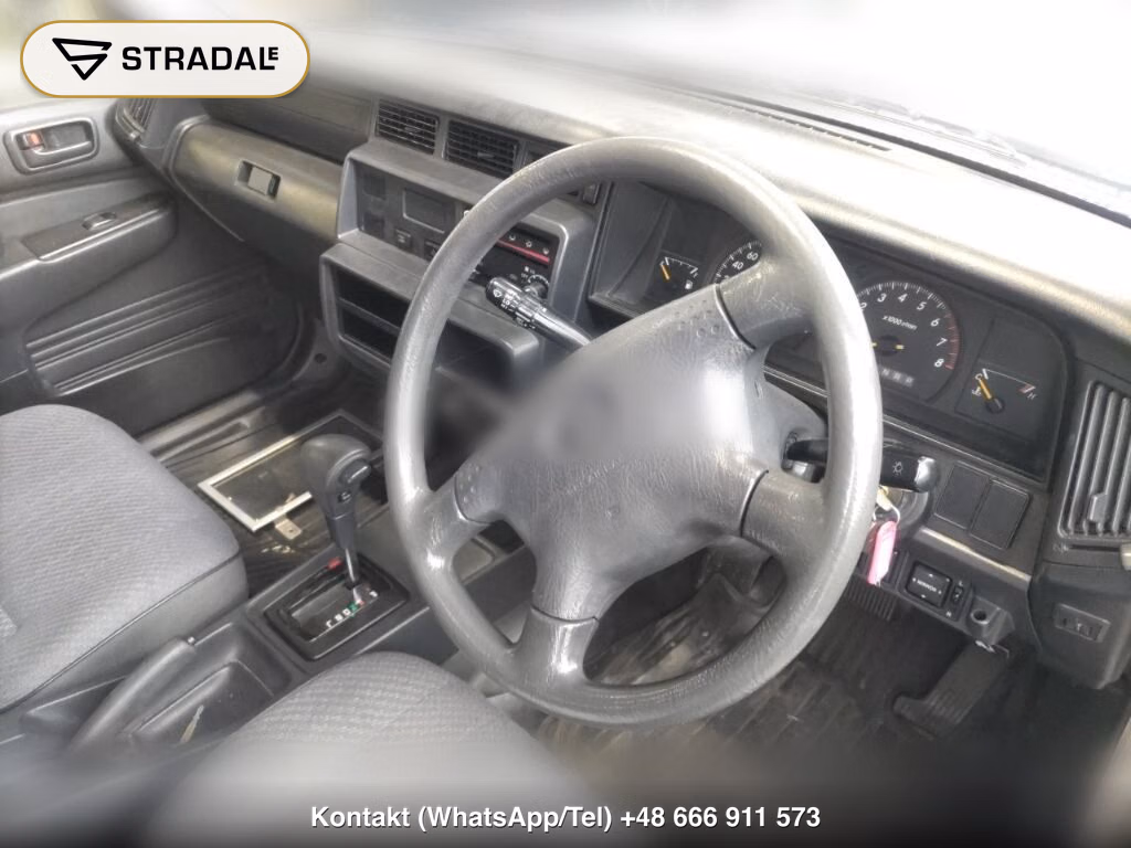 TOYOTA COMFORT DRIVING SCHOOL VEHICLE, miniaturka 4