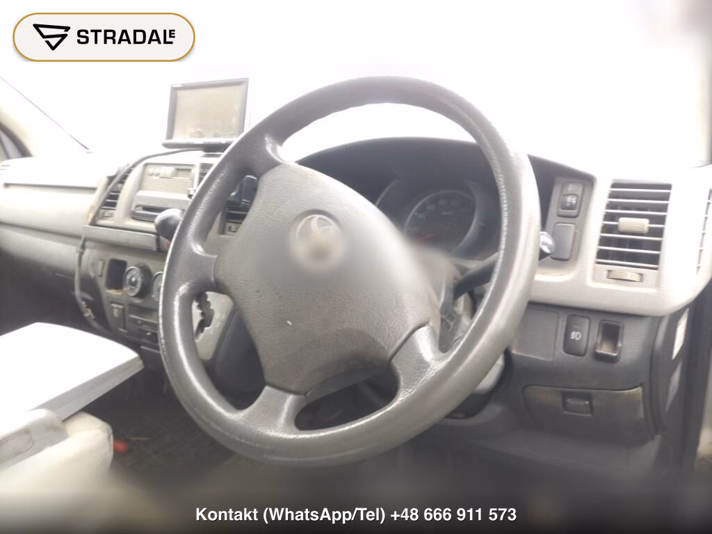 TOYOTA HIACE VAN 4D 4WD DX, miniaturka 4
