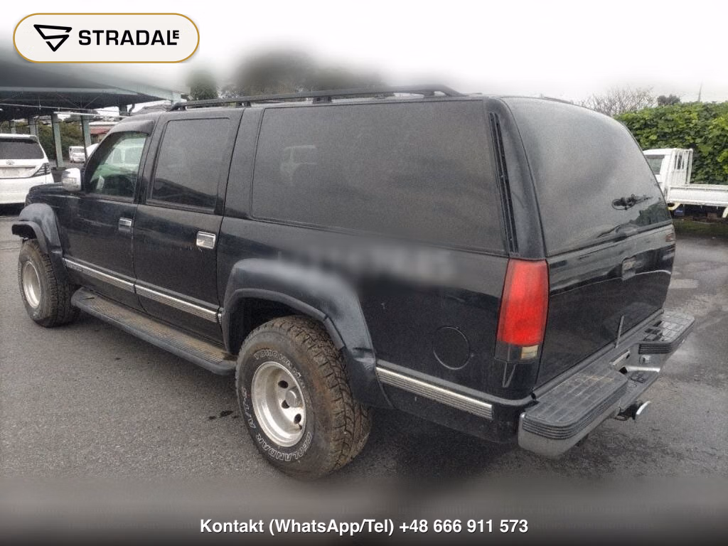CHEVROLET SUBURBAN, miniaturka 3