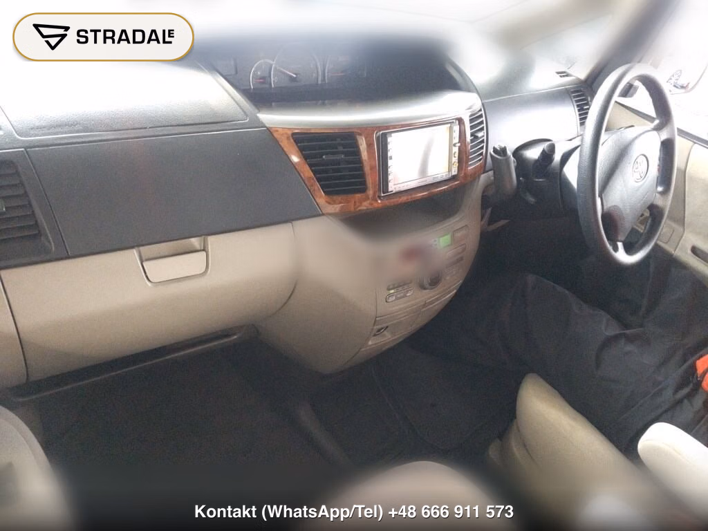 TOYOTA NOAH 4WD, miniaturka 4