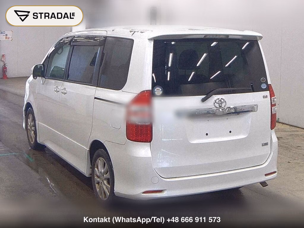 TOYOTA NOAH SI, miniaturka 3
