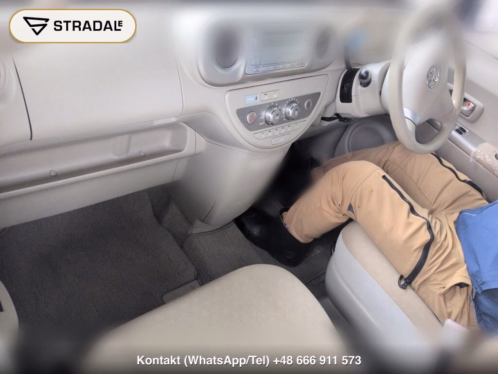 TOYOTA PORTE 3D 130I C PACKAGE, miniaturka 4