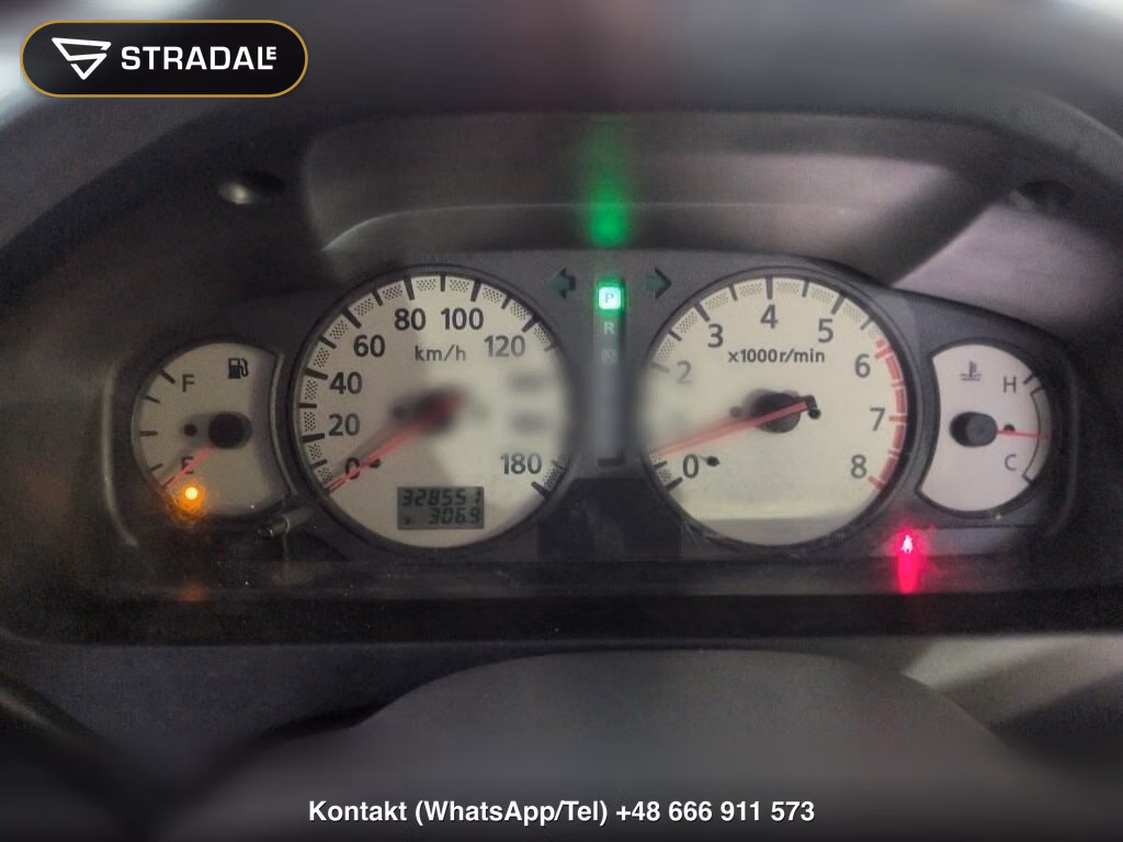 NISSAN CARAVAN COACH 4D DX, miniaturka 4