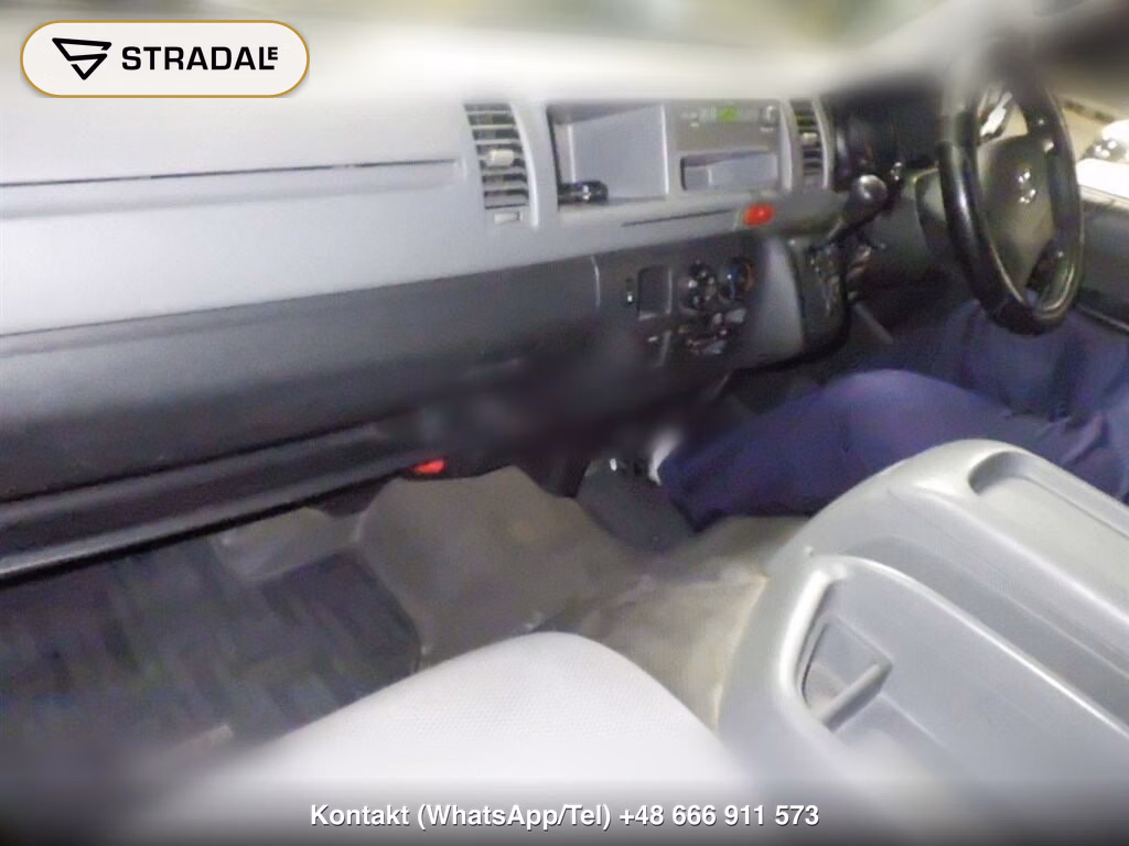 TOYOTA HIACE WAGON 4D DX, miniaturka 4