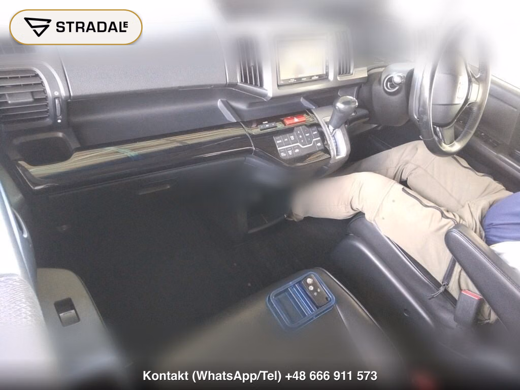 HONDA STEPWAGON SPADA Z, miniaturka 4