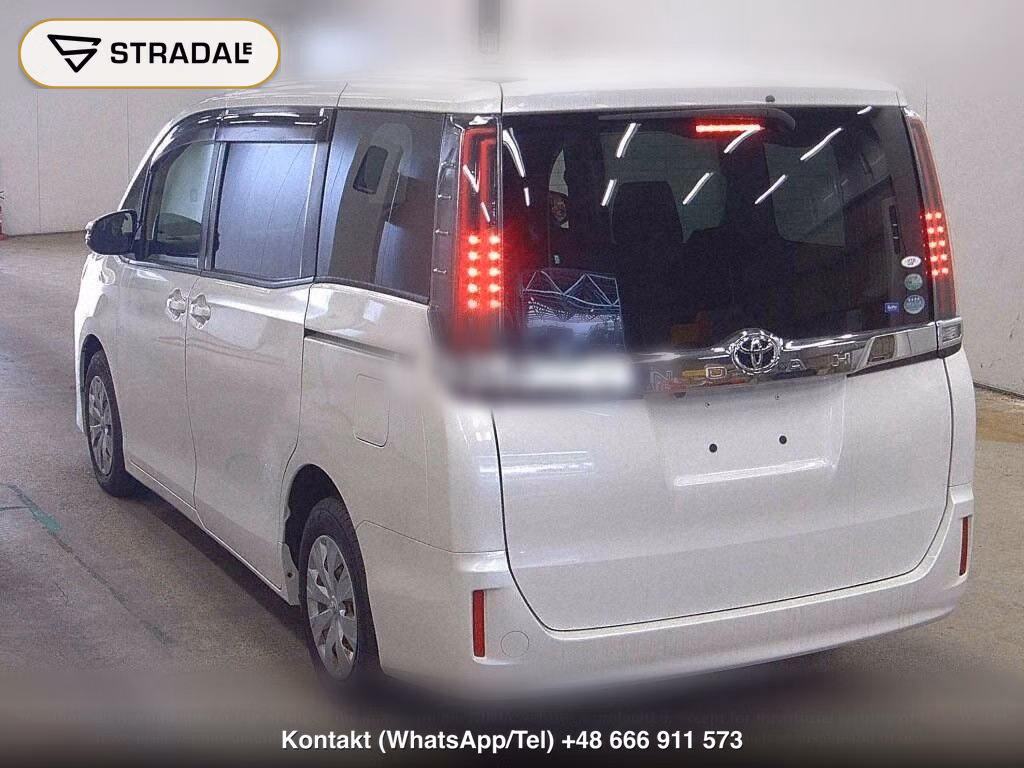 TOYOTA NOAH X, miniaturka 3