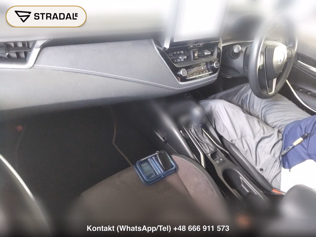 TOYOTA COROLLA TOURING SPECIAL EDITION HYBRID ACTIVE SPORT, miniaturka 4