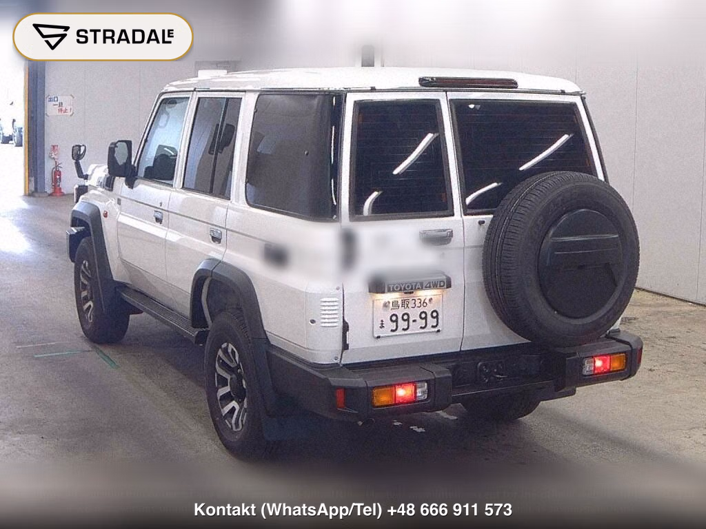 TOYOTA LAND CRUISER 70 5D 4WD AX, miniaturka 3
