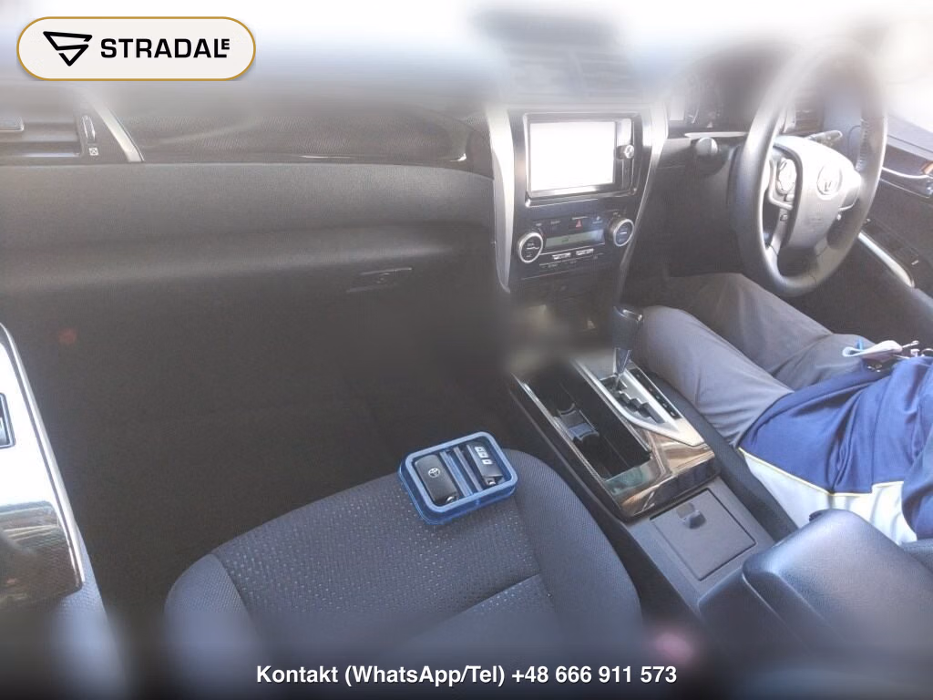 TOYOTA CAMRY 4D HYBRID G PACKAGE, miniaturka 4