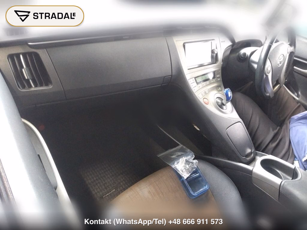 TOYOTA PRIUS 5D G, miniaturka 4