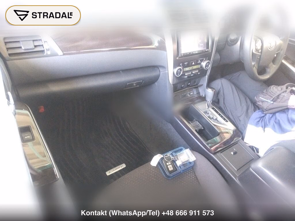 TOYOTA CAMRY 4D HYBRID G PACKAGE, miniaturka 4