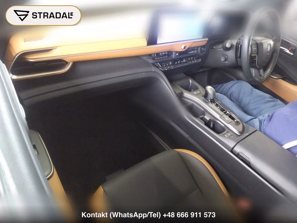 TOYOTA CROWN CROSSOVER 4WD RS ADVANCED, miniaturka 4