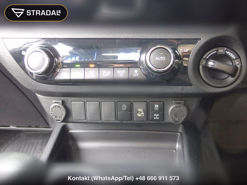 TOYOTA HILUX 4D 4WD Z, miniaturka 8