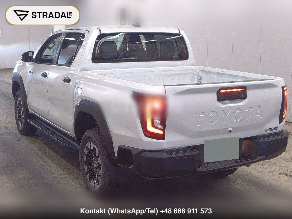 TOYOTA HILUX 4D 4WD Z, miniaturka 3