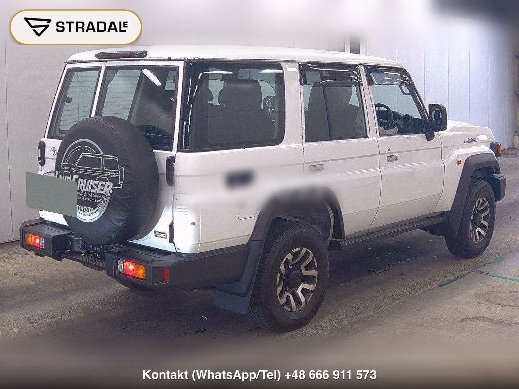 TOYOTA LAND CRUISER 70 5D 4WD AX, miniaturka 6