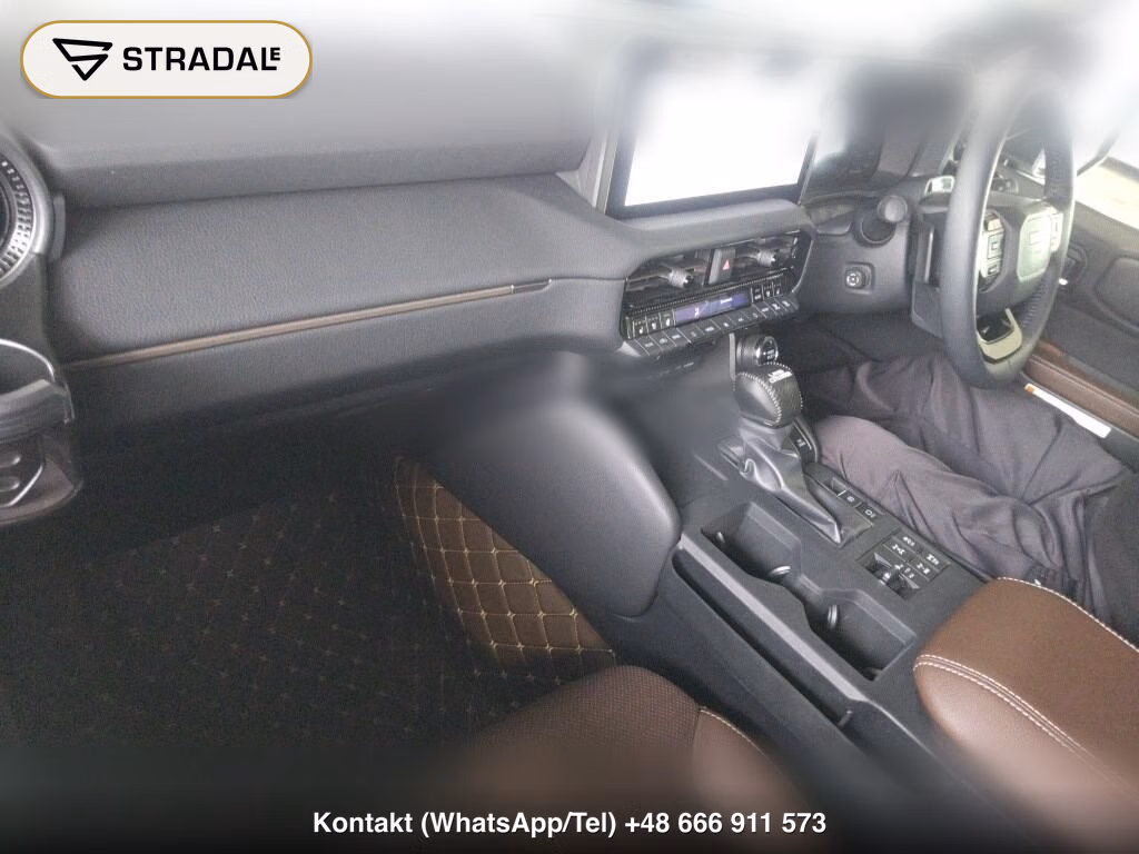 TOYOTA LAND CRUISER 250 4WD ZX, miniaturka 4