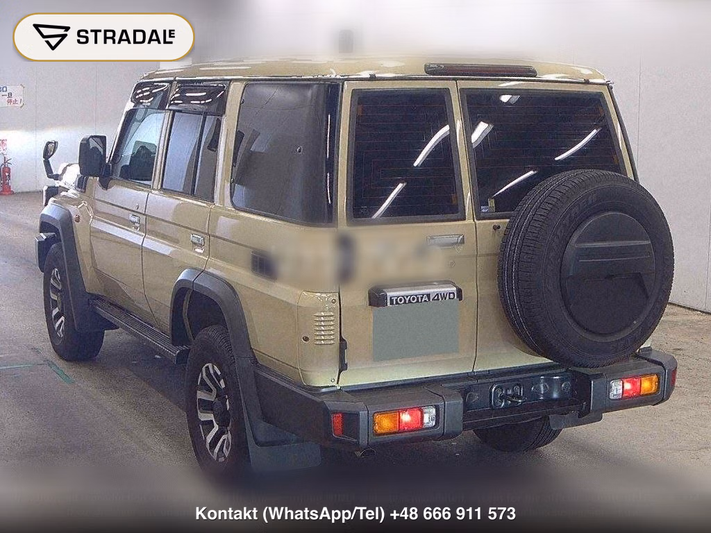 TOYOTA LAND CRUISER 70 5D 4WD AX, miniaturka 3