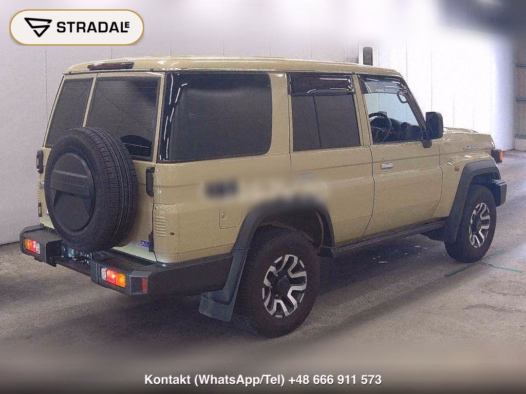 TOYOTA LAND CRUISER 70 5D 4WD AX, miniaturka 6