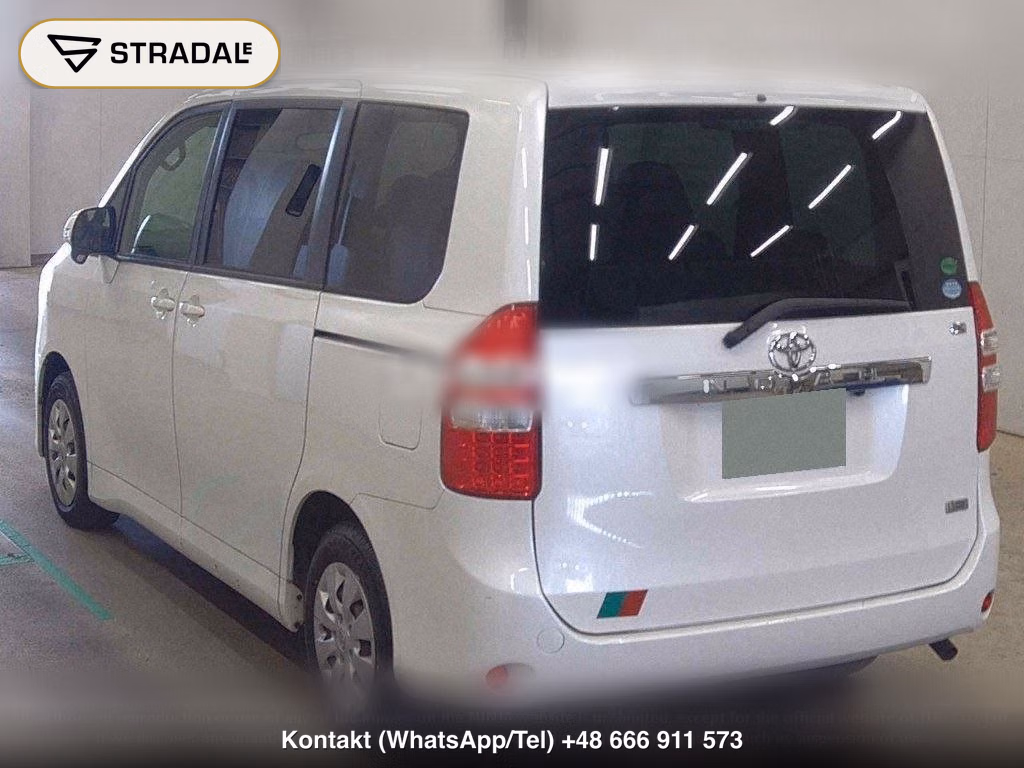 TOYOTA NOAH, miniaturka 3