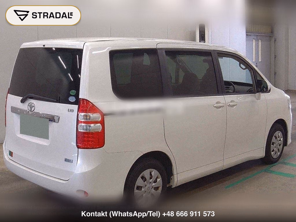 TOYOTA NOAH, miniaturka 6