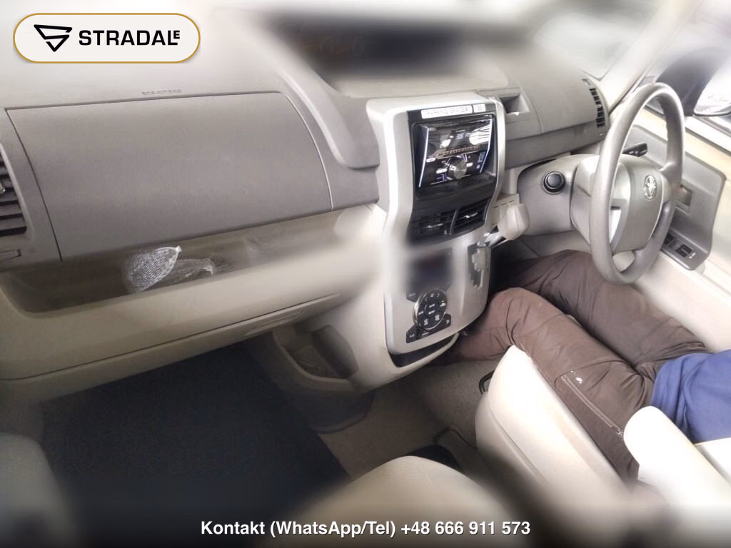TOYOTA NOAH, miniaturka 4