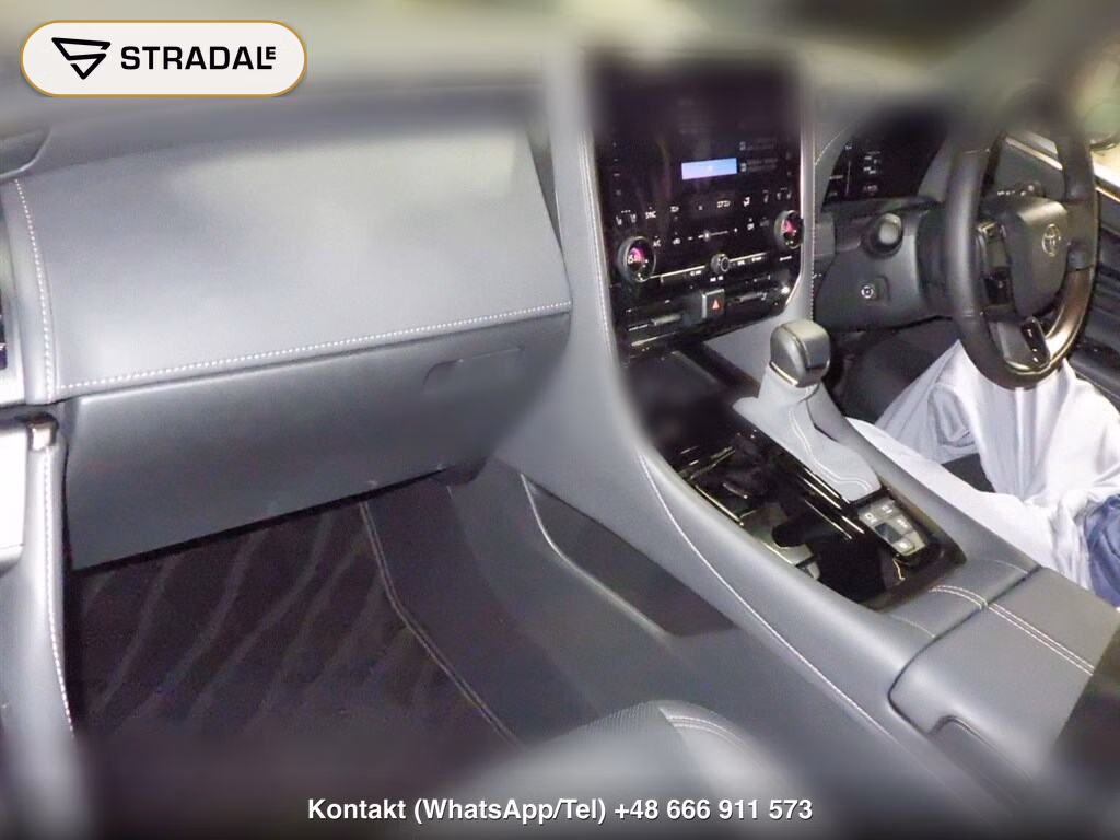 TOYOTA ALPHARD Z, miniaturka 4