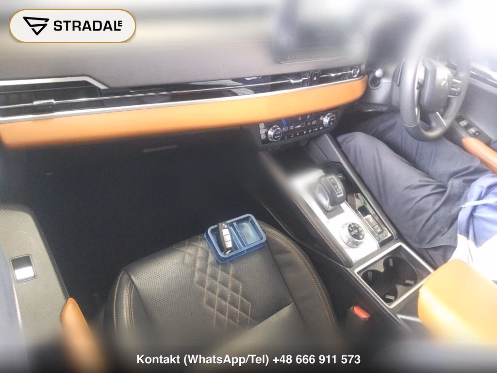 MITSUBISHI OUTLANDER PHEV 4WD P, miniaturka 4