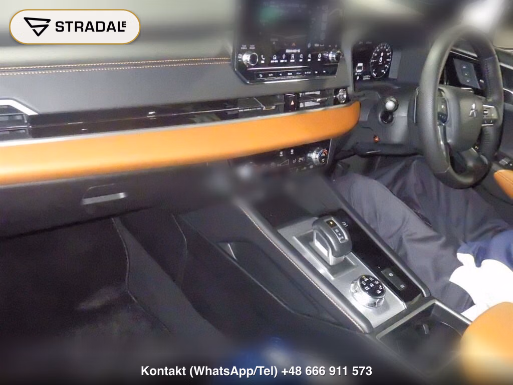 MITSUBISHI OUTLANDER PHEV 4WD P, miniaturka 4