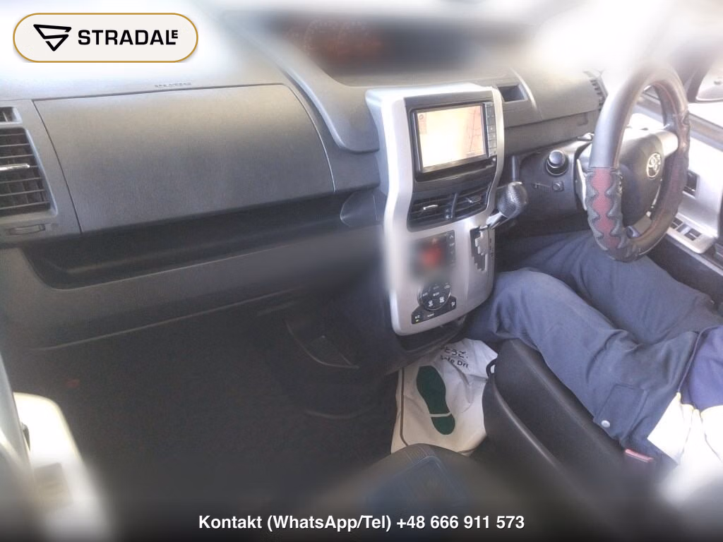 TOYOTA VOXY ZS KIRAMEKI, miniaturka 4