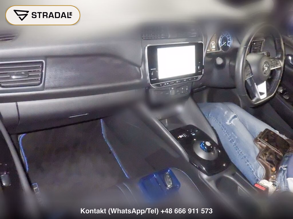 NISSAN LEAF X, miniaturka 4