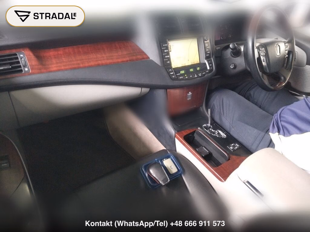 TOYOTA CROWN 4D 2.5 ROYAL SALOON ANNIVERSARY EDITION, miniaturka 4