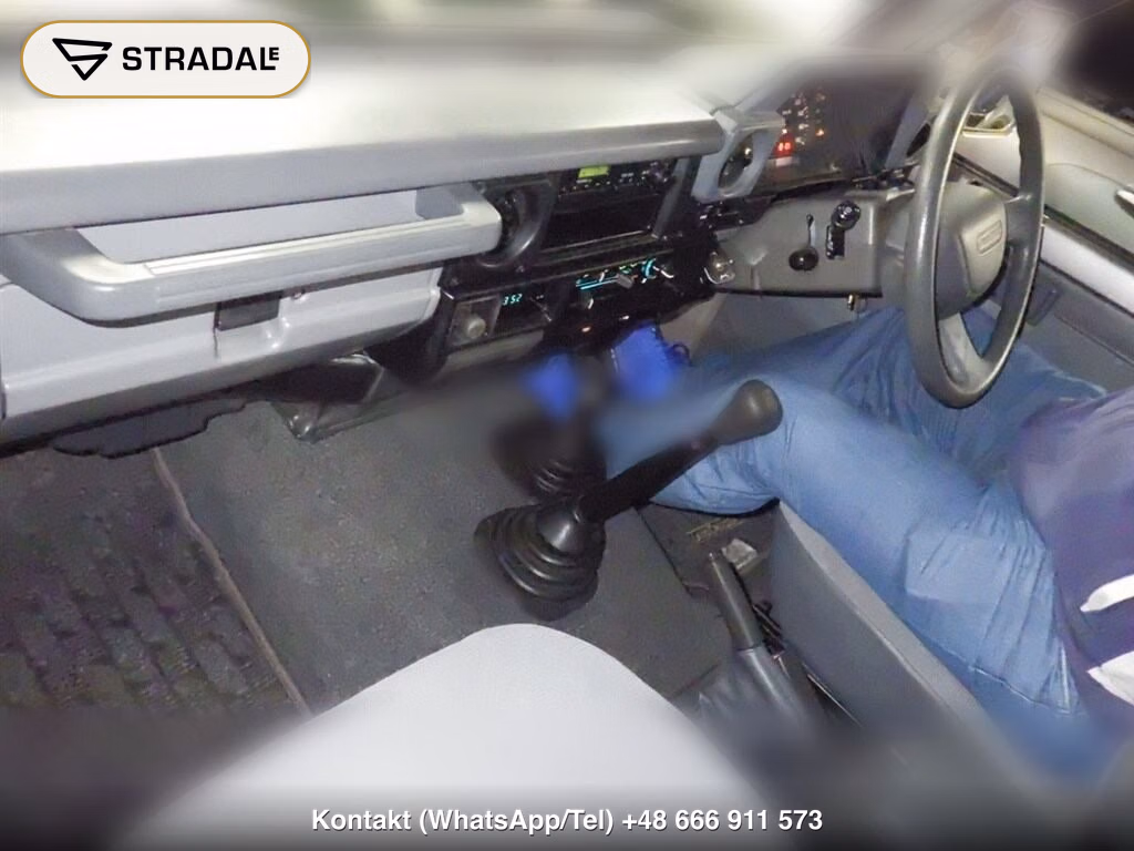 TOYOTA LAND CRUISER 70 3D 4WD LX, miniaturka 4
