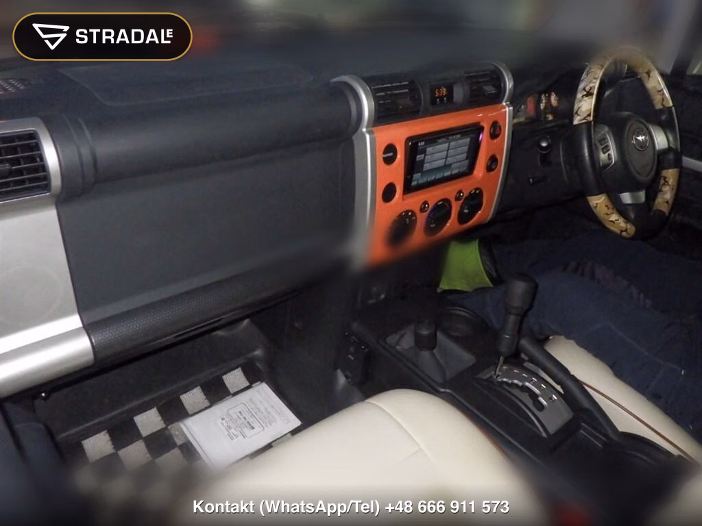 TOYOTA FJ CRUISER 4WD BASE GRADE, miniaturka 4