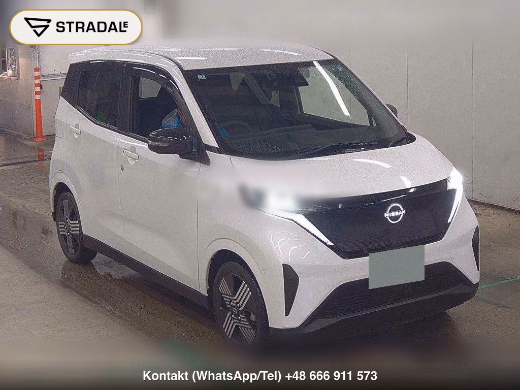 NISSAN SAKURA G, miniaturka 2
