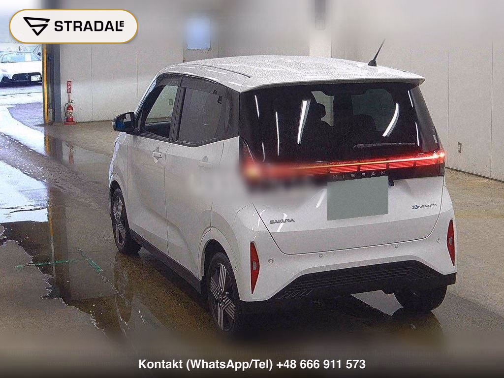 NISSAN SAKURA G, miniaturka 3