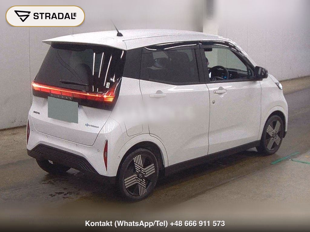 NISSAN SAKURA G, miniaturka 6
