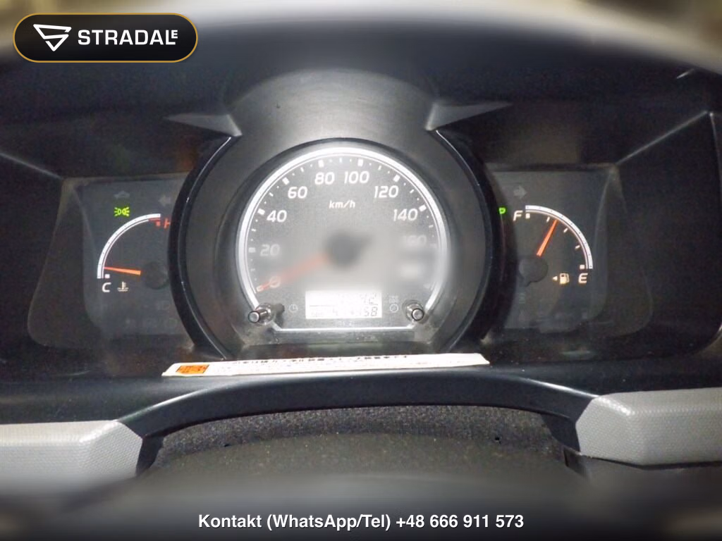 TOYOTA HIACE VAN 5D DX, miniaturka 4