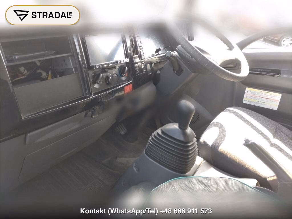 ISUZU ELF TRUCK 2D PANEL VAN, miniaturka 4