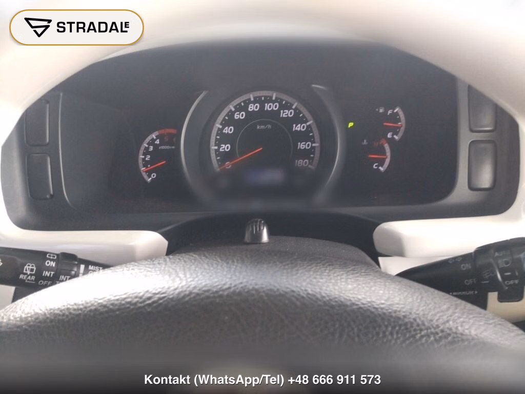 TOYOTA HIACE VAN 5D, miniaturka 4